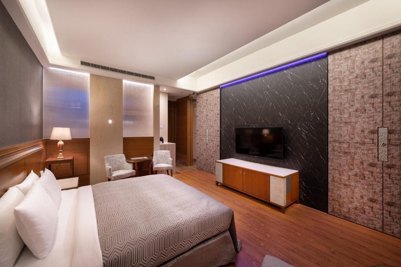 Purple Garden Motel Kaohsiung Exterior foto