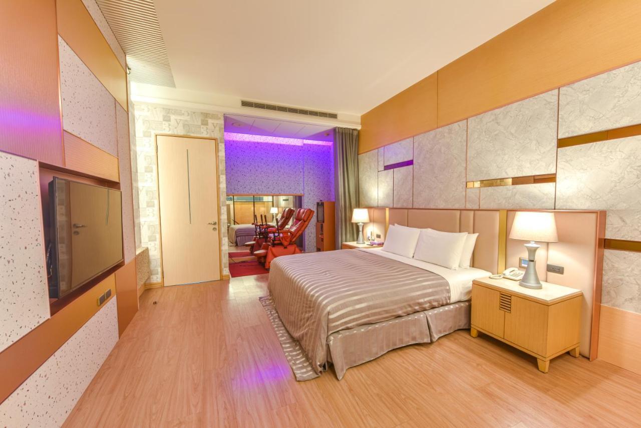 Purple Garden Motel Kaohsiung Exterior foto