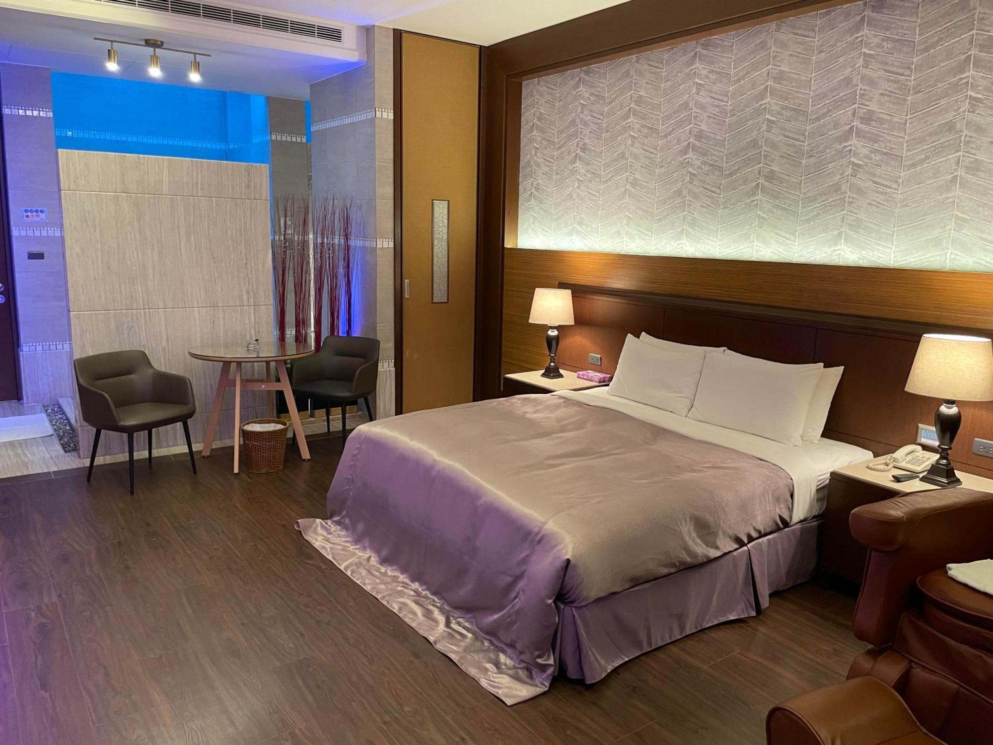 Purple Garden Motel Kaohsiung Exterior foto
